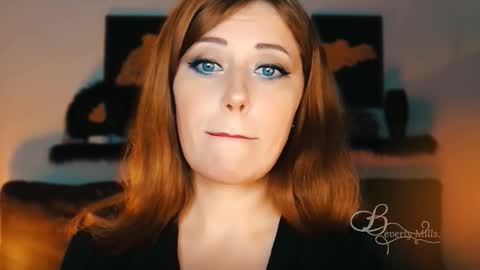 Snapshot of missbeverlymills chatting on 25, 9, 2025 The divine Beverly online show from 25, 9, 2025