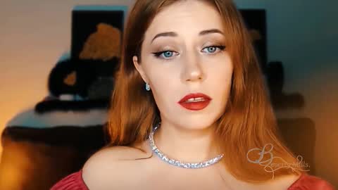 Snapshot of missbeverlymills chatting on 30, 9, 2025 The divine Beverly online show from 30, 9, 2025