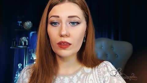The divine Beverly online show from 29, 4, 2026