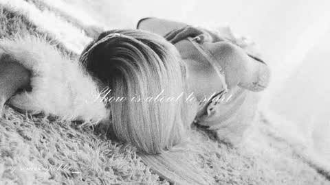 Chloe freelance model Please your thumbs up are important  online show from 13, 9, 2025