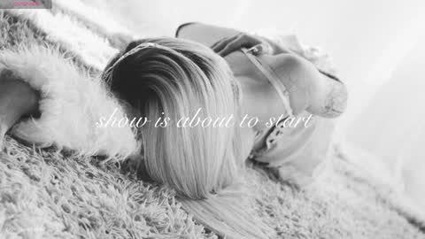 Chloe freelance model Please your thumbs up are important  online show from 6, 4, 2026