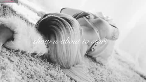 Chloe freelance model Please your thumbs up are important  online show from 21, 4, 2026