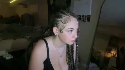 Snapshot of misscognacwoods chatting on 27, 11, 2025 Miss. CogacWoods online show from 27, 11, 2025