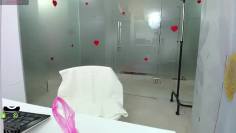 Miss Domina online show from 4, 7, 2026