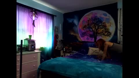 MissEeva online show from 4, 12, 2024