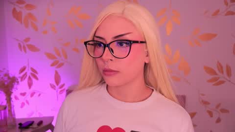 Snapshot of misselektra__ chatting on 9, 3, 2026 ELEKTRA online show from 9, 3, 2026