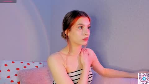 Hello dear my name Elisa online show from 25, 2, 2025