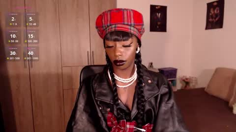 Emilie Diaz online show from 27, 11, 2025