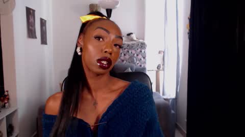 Emilie Diaz online show from 27, 3, 2026