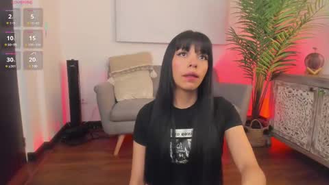 Julieta Arboleda   but i like call me esme online show from 18, 2, 2025