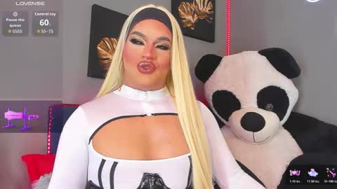 kassandra lazcano online show from 8, 1, 2026