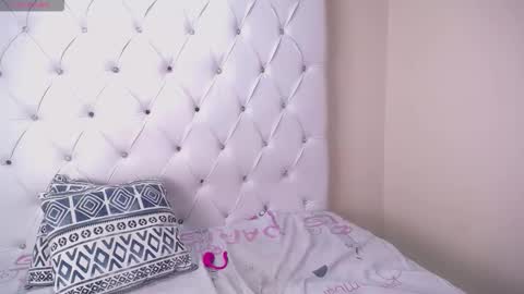 Snapshot of misskharla chatting on 17, 12, 2025 Danna online show from 17, 12, 2025