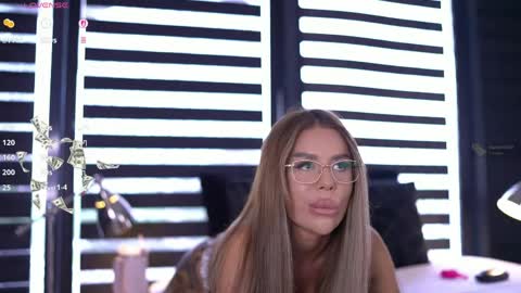 misskiarra online show from 22, 5, 2026