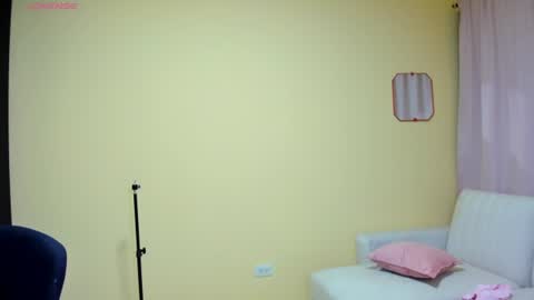 Kimberly Alejandra online show from 22, 6, 2026