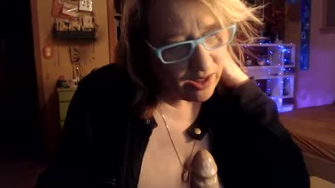 MissKittyFox online show from 5, 2, 2025