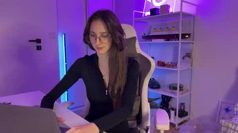 Snapshot of misslalii chatting on 3, 12, 2025 misslalii online show from 3, 12, 2025