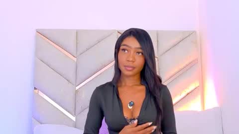 lyly  independient model online show from 15, 1, 2026