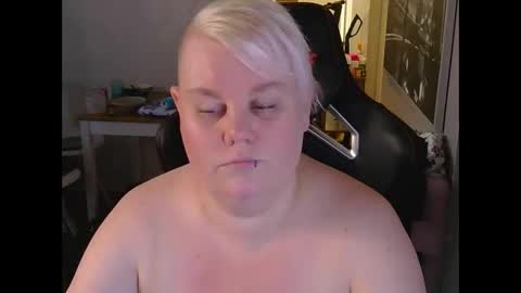 Snapshot of misslj90 chatting on 7, 6, 2026 misslj90 online show from 7, 6, 2026