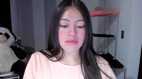 Snapshot of missloren333 chatting on 2, 3, 2025 missloren333 online show from 2, 3, 2025