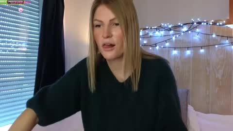 Snapshot of misslucci chatting on 27, 12, 2024 Misslucci online show from 27, 12, 2024