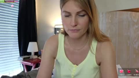 Snapshot of misslucci chatting on 25, 2, 2025 Misslucci online show from 25, 2, 2025