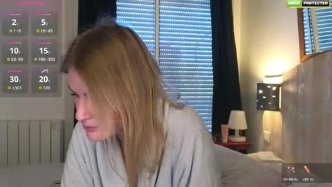 Snapshot of misslucci chatting on 19, 11, 2025 Misslucci online show from 19, 11, 2025