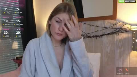 Snapshot of misslucci chatting on 19, 12, 2025 Misslucci online show from 19, 12, 2025