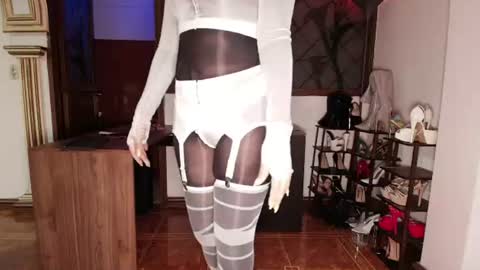 Im Valentina  online show from 27, 7, 2026