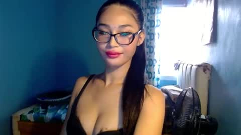 missminervaa online show from 12, 7, 2026