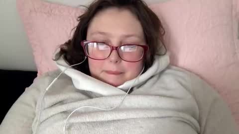 Snapshot of missmistressmal chatting on 25, 5, 2026 missmistressmal online show from 25, 5, 2026
