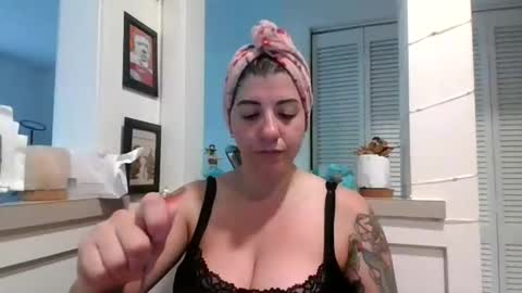 MissMona online show from 31, 5, 2026