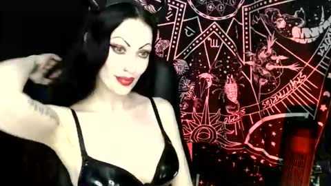 Snapshot of missmoondoll chatting on 23, 2, 2026 MissMoonDoll online show from 23, 2, 2026