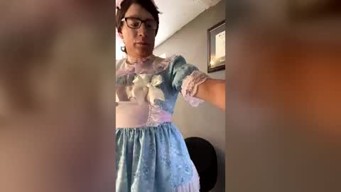 Nicole Smith online show from 19, 7, 2026