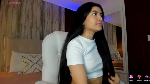 Emma Prada online show from 7, 3, 2025