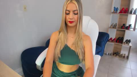 Miss Rhodes online show from 2, 12, 2025