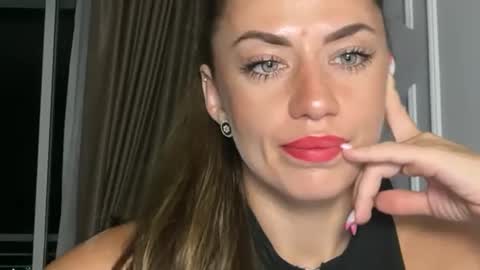 Snapshot of missroriann chatting on 22, 5, 2026 missroriann online show from 22, 5, 2026