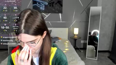 misss_evelyne online show from 21, 12, 2025