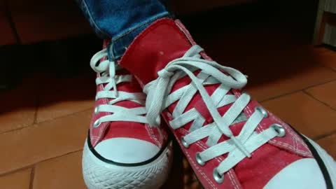 TELL ME MISS online show from 19, 2, 2025