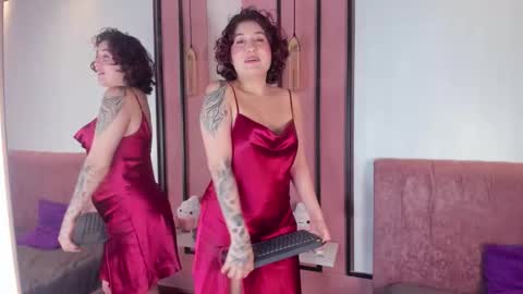 victoria  online show from 14, 3, 2026