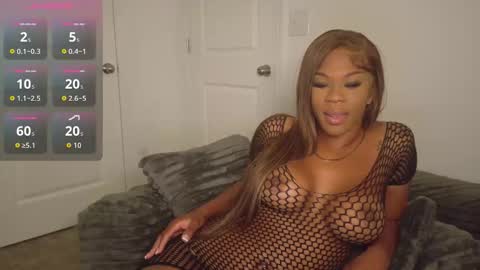 MissSiennaLuxe online show from 10, 5, 2026