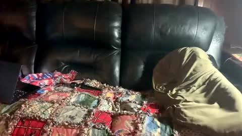 Miss Spooky Silverstacker online show from 8, 2, 2025