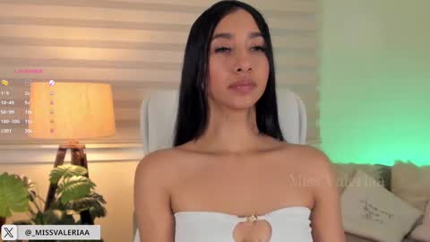 Valeria Davila online show from 28, 2, 2025