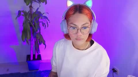 Snapshot of missvenuss chatting on 17, 11, 2025 IG MISSVENUSS1 online show from 17, 11, 2025