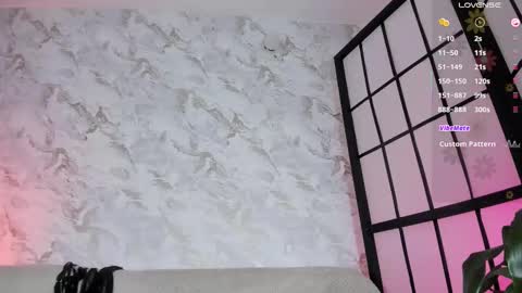 Pau OFmissweetpeach online show from 21, 3, 2026