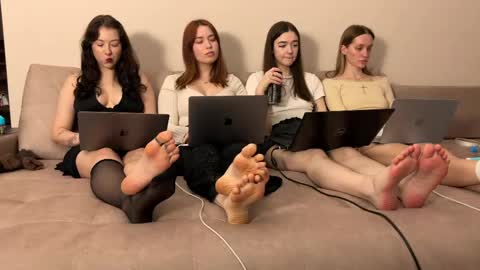 misswishh online show from 29, 4, 2026