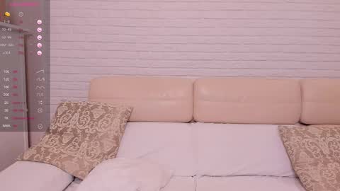 missxcaprice online show from 6, 10, 2025