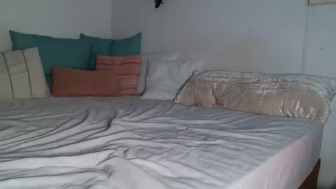 Snapshot of missxmonique chatting on 1, 6, 2026 Monique online show from 1, 6, 2026