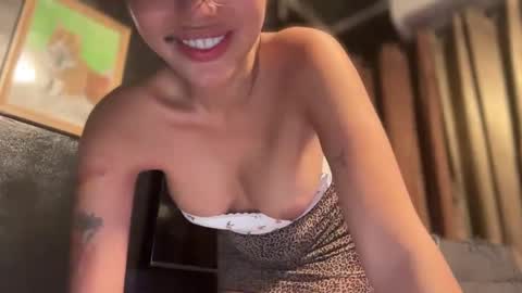 Divine Olga  online show from 9, 1, 2025