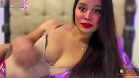 Miss. Thalia online show from 1, 7, 2026