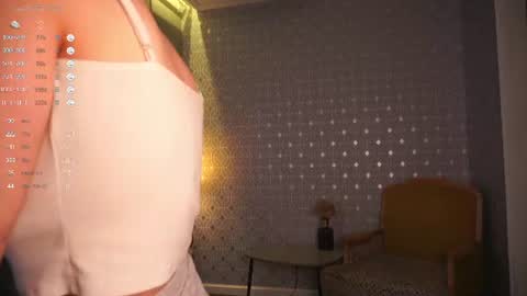 Snapshot of mist_mia chatting on 24, 7, 2026 Mia online show from 24, 7, 2026